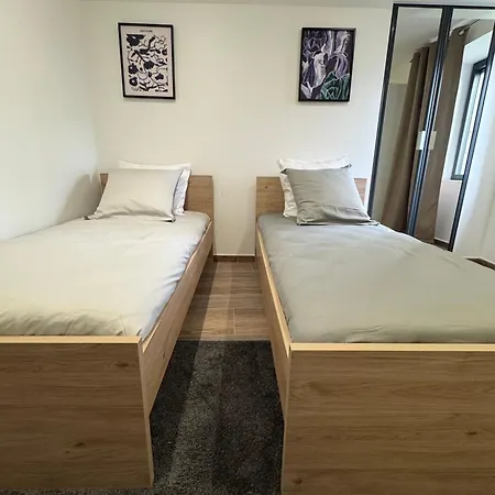 Bel 4 Personnes - Grande Terrasse Apartment *